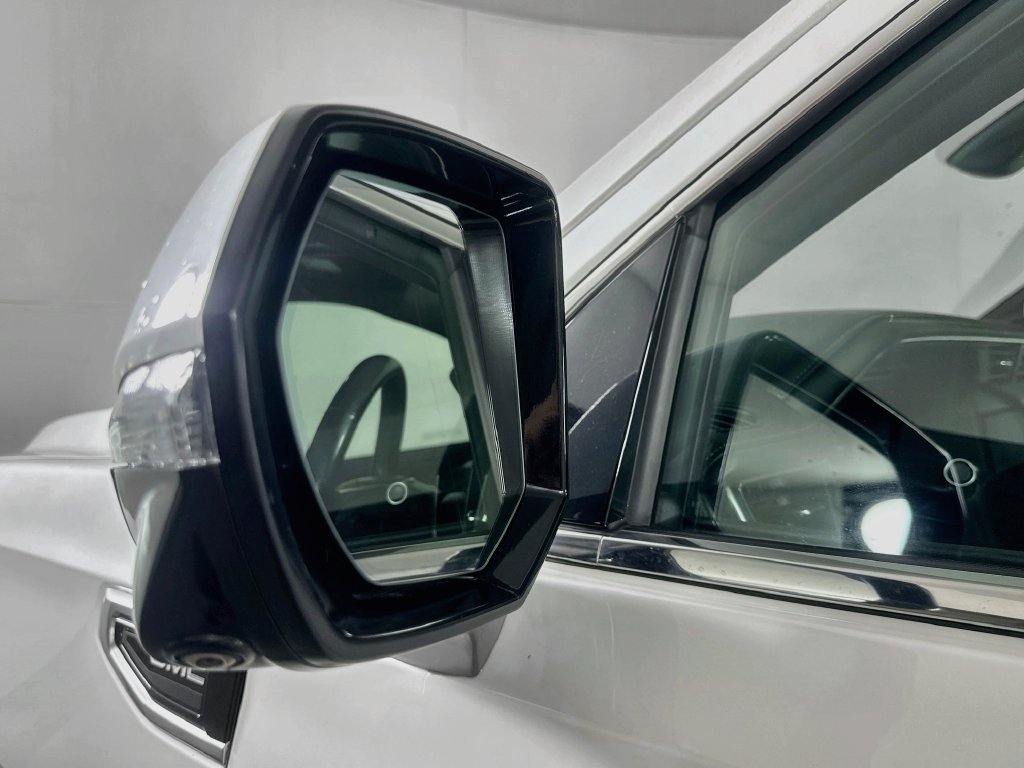 Used 2022 GMC Yukon Denali AWD/4WD image 42
