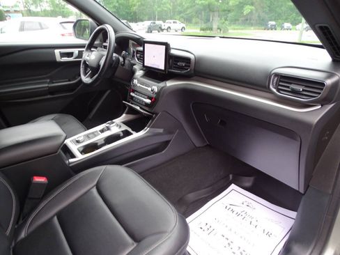 Used 2020 Ford Explorer AWD XLT w/ Equipment Group 202A image 52