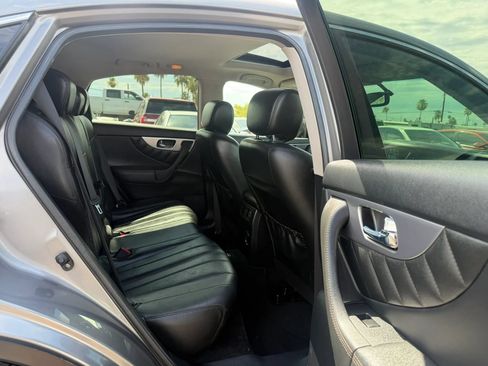 Used 2011 INFINITI FX35 AWD image 25