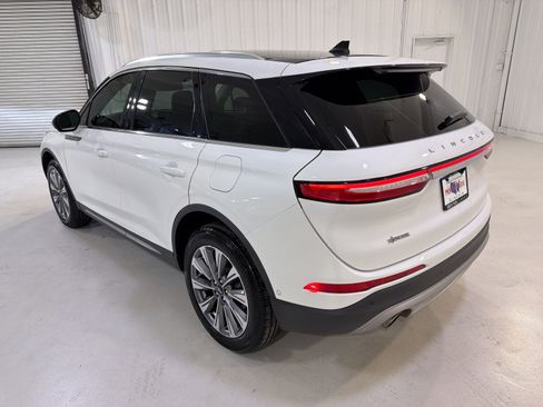 Used 2022 Lincoln Corsair Reserve w/ Elements Package FWD image 26
