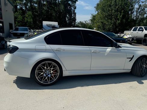 Used 2017 BMW M3 RWD image 5