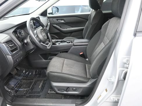 Used 2024 Nissan Rogue SV AWD/4WD image 26