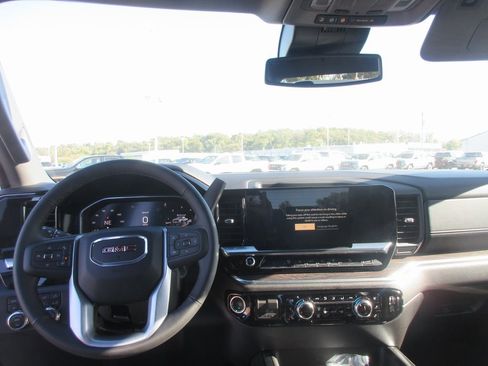 New 2026 GMC Sierra 2500 SLT image 16