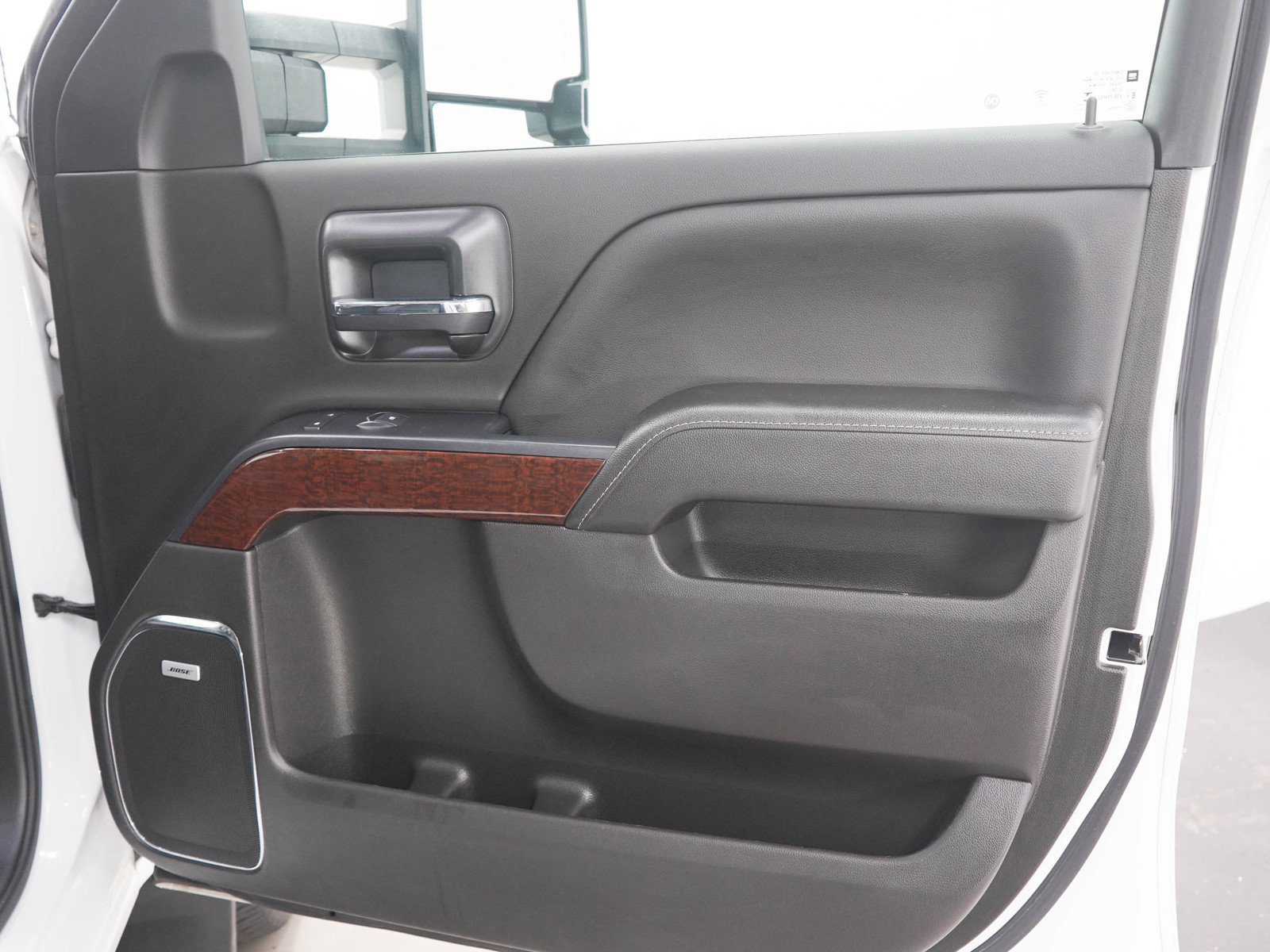 Used 2018 GMC Sierra 1500 SLT AWD/4WD image 12