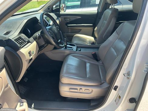 Used 2018 Honda Ridgeline RTL-T image 11
