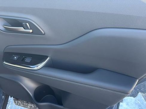 New 2026 Toyota Crown Platinum image 33