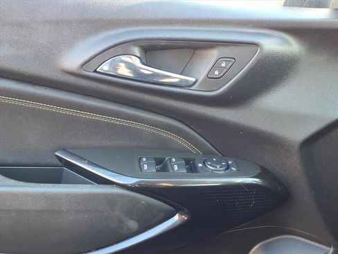 Used 2024 Chevrolet Trax LT image 25