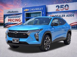 New 2026 Chevrolet Trax RS w/ Sunroof Package FWD video 2
