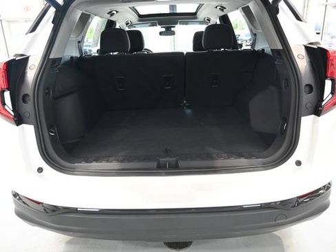 Used 2022 GMC Terrain SLE w/ Driver Convenience Package FWD image 29