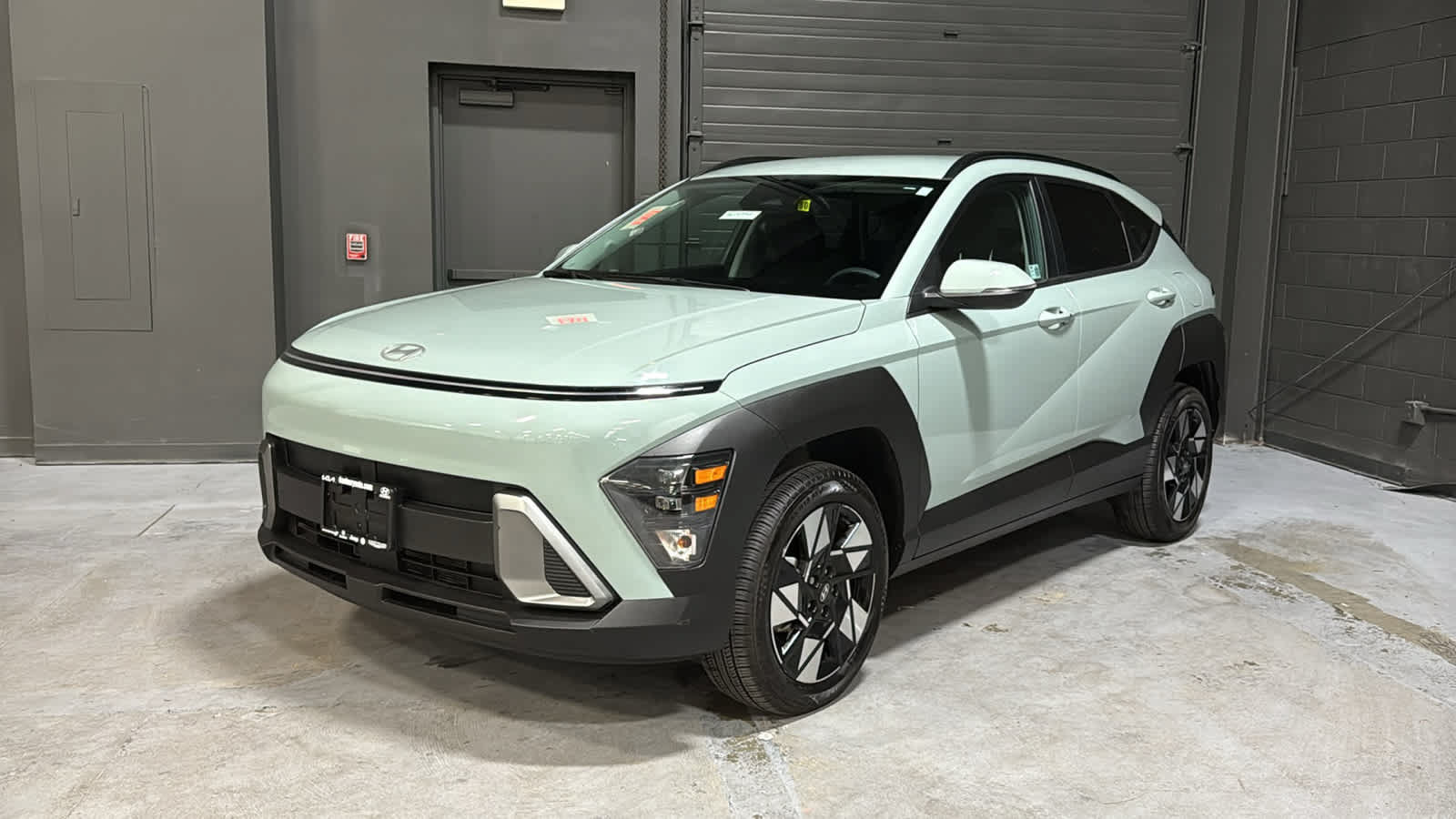 Used 2024 Hyundai Kona SEL AWD/4WD image 3