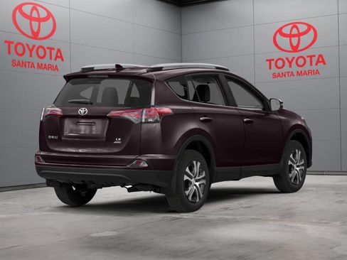 Used 2017 Toyota RAV4 LE w/ Carpet Mat Package image 2