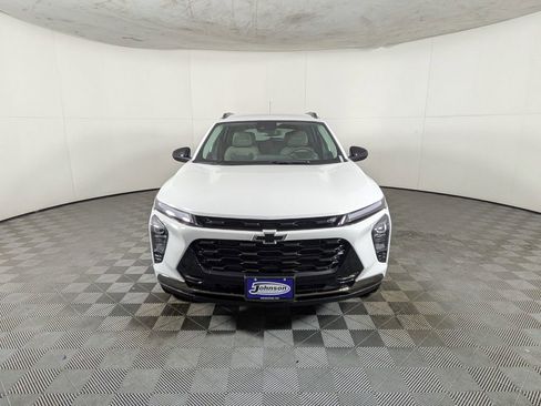 New 2026 Chevrolet Trax ACTIV w/ Driver Confidence Package image 2