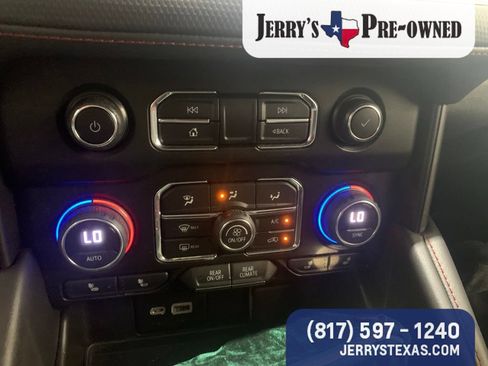 Used 2021 Chevrolet Tahoe RST w/ Luxury Package RWD image 10