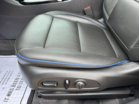 Used 2025 Buick Envista Sport Touring w/ Convenience I Package FWD image 26
