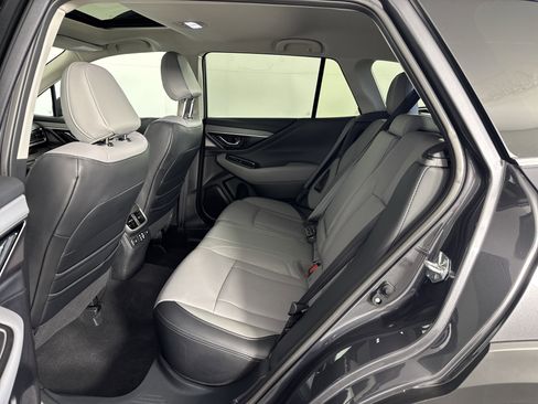 Used 2025 Subaru Outback Limited image 28