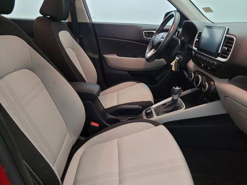 Used 2023 Hyundai Venue SEL FWD image 21