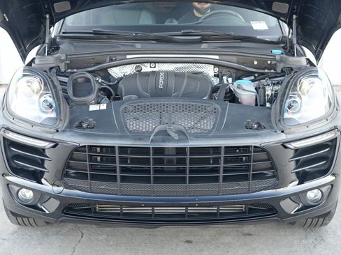 Used 2018 Porsche Macan image 7