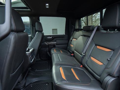 Used 2021 GMC Sierra 2500 AT4 w/ AT4 Preferred Package image 21