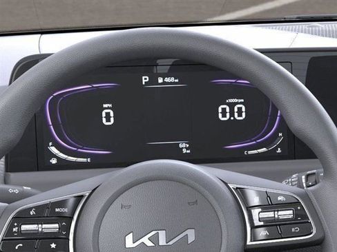 New 2026 Kia Seltos LX FWD image 21
