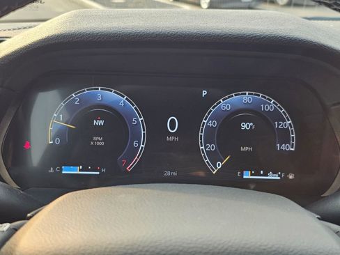 New 2025 Jeep Grand Cherokee L Altitude image 11