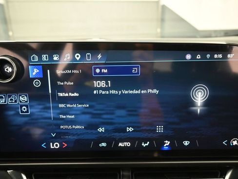 Used 2025 Chevrolet Equinox EV LT FWD image 13