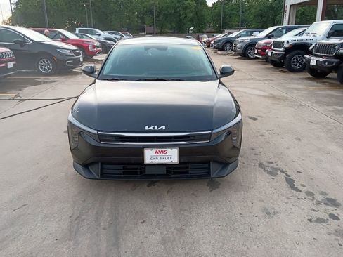 Used 2025 Kia K4 LXS image 5