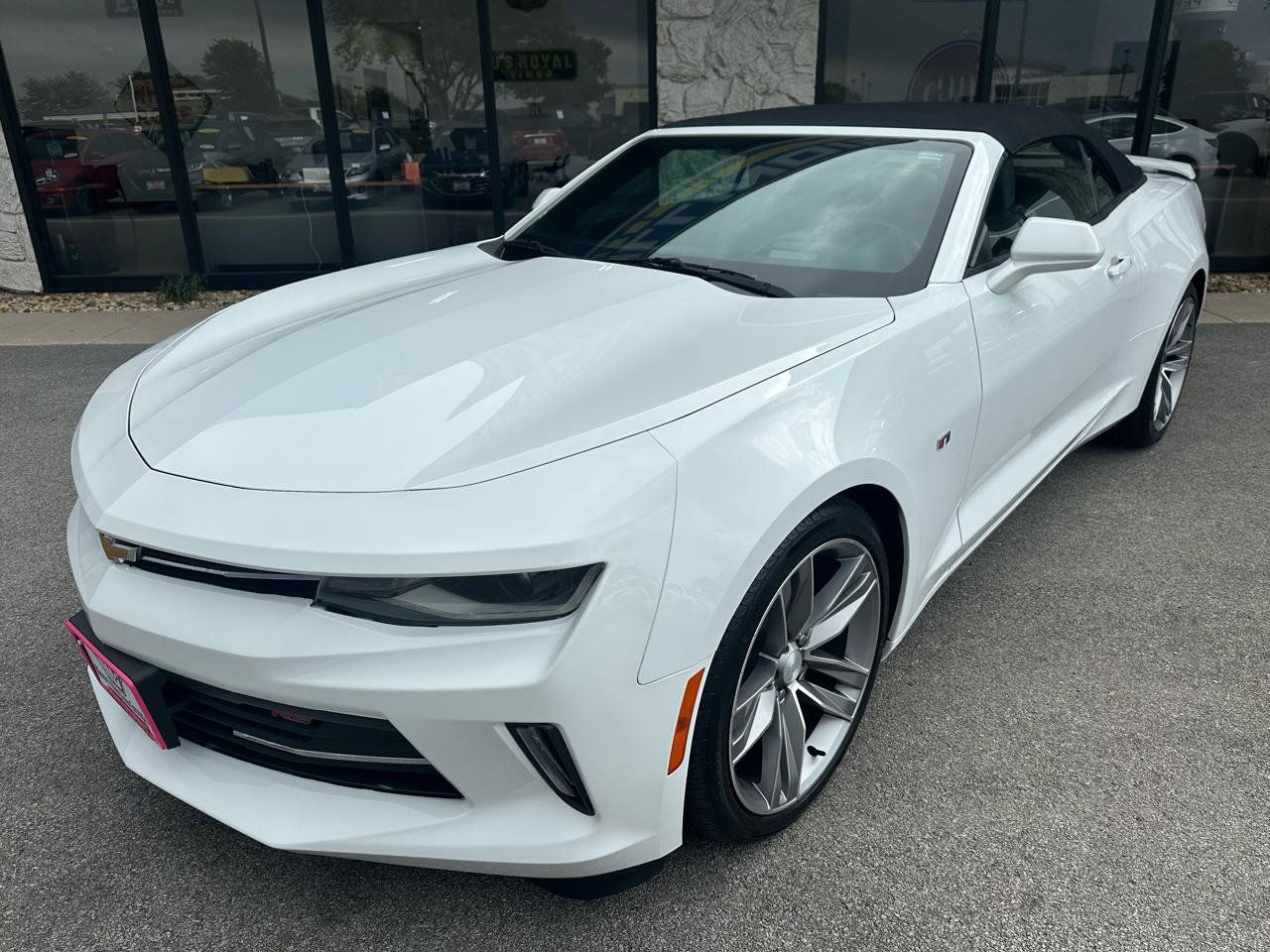 Used 2018 Chevrolet Camaro LT RWD image 25