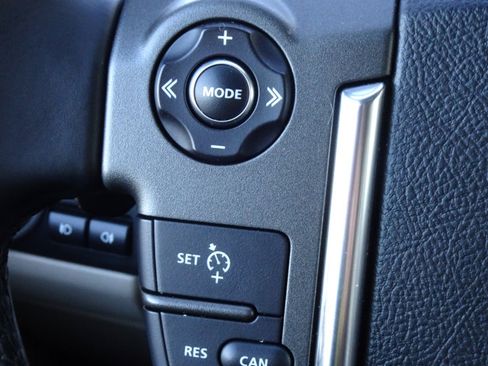 Used 2016 Land Rover LR4 HSE image 23