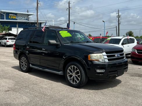 Used 2015 Ford Expedition XLT w/ Equipment Group 201A RWD image 4