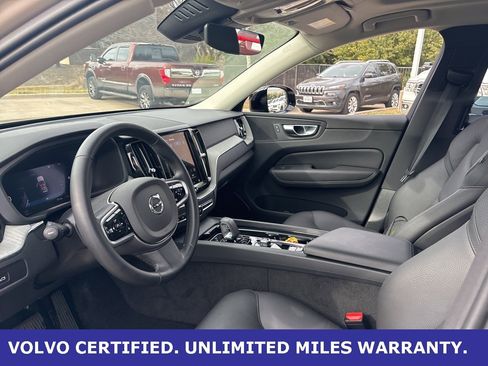 Certified 2025 Volvo XC60 B5 Plus image 17