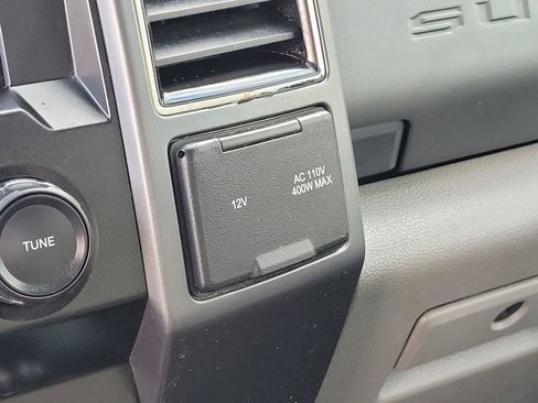 Used 2020 Ford F350 XLT w/ XLT Premium Package image 26