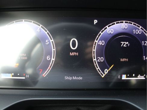 New 2025 Jeep Grand Cherokee Limited w/ Luxury Tech Group II image 15