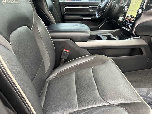 Used 2021 RAM 1500 Laramie AWD/4WD image 17