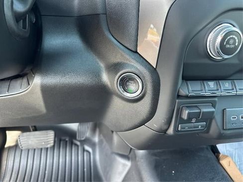 New 2025 GMC Sierra 3500 Pro w/ Convenience Package image 15