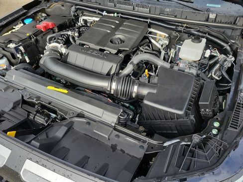 New 2026 Nissan Frontier Pro-X w/ Pro-X Convenience Package RWD image 38