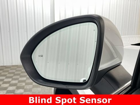 Used 2021 Buick Envision Essence w/ Technology Package I FWD image 35