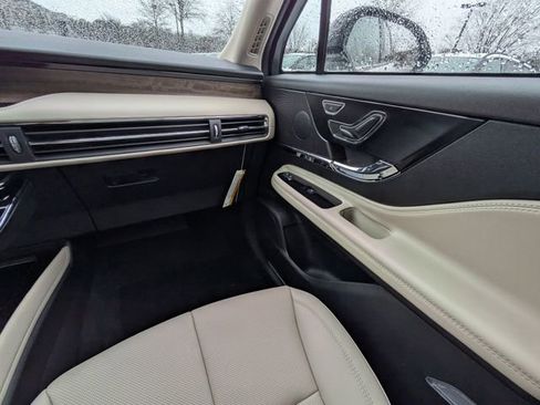 New 2026 Lincoln Corsair Reserve image 14