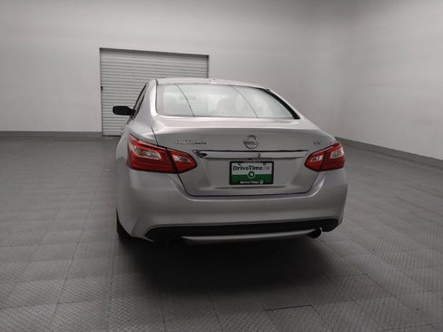 Used 2017 Nissan Altima 2.5 SV image 6