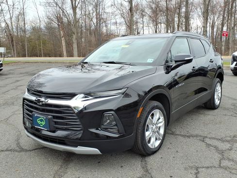 Used 2022 Chevrolet Blazer LT w/ Sound & Technology Package AWD/4WD image 3