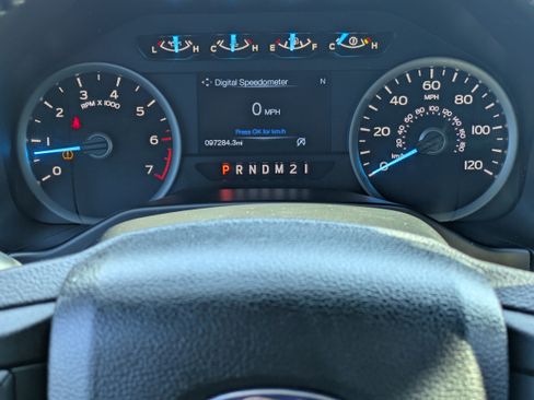 Used 2016 Ford F150 XLT w/ Equipment Group 302A Luxury AWD/4WD image 28