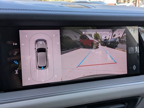 New 2026 Porsche Cayenne image 19