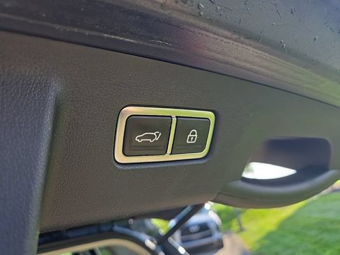 Certified 2022 Kia Sorento EX w/ Panoramic Sunroof Package FWD image 21