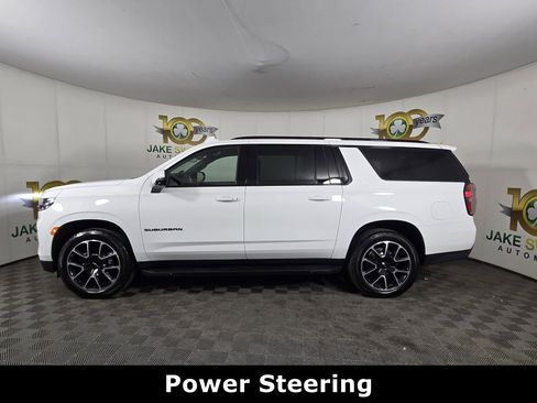 Certified 2024 Chevrolet Suburban RST w/ Luxury Package image 4