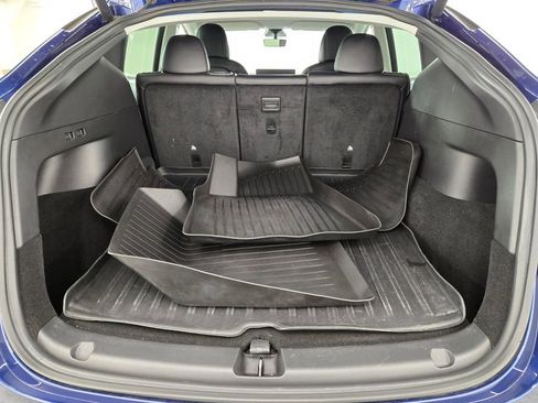 Used 2022 Tesla Model Y Long Range image 20