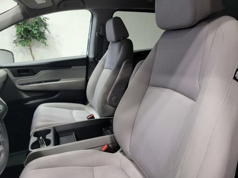 Used 2020 Honda Odyssey LX image 12