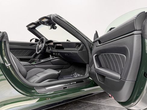 Used 2026 Porsche 911 GTS image 28