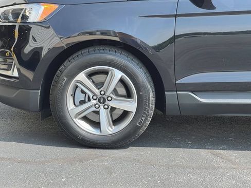 Used 2024 Ford Edge SEL AWD/4WD image 40