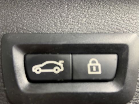 Used 2018 BMW X1 xDrive28i image 11