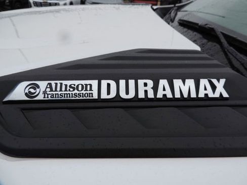 Used 2024 Chevrolet Silverado 2500 LTZ w/ LTZ Convenience Package image 18