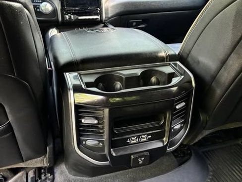Used 2020 RAM 1500 Laramie w/ Sport Appearance Package AWD/4WD image 10